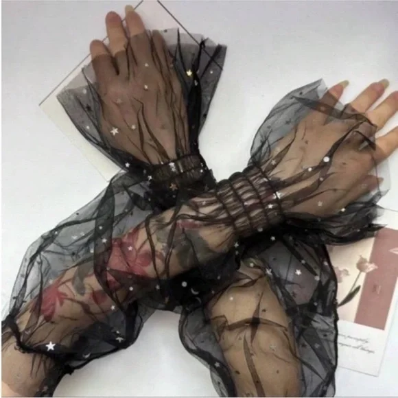 Victoria's Secret Black Star & Moon Push-Up Bra Set - Picture 7 of 13